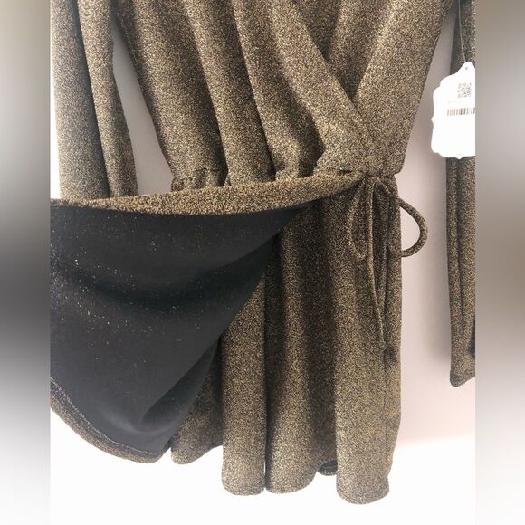 NWT Altar'd State Flare Sleeve Romper in Gold Shimmer - Size S - Picture 3 of 9